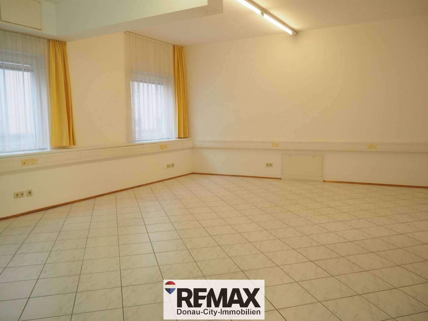 Büro 153m² n. U1 Altes Landgut