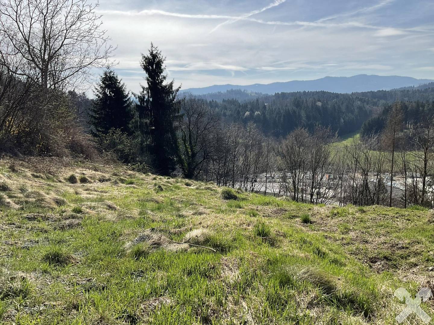 Hanggrundstück 2062 m² bei Wies