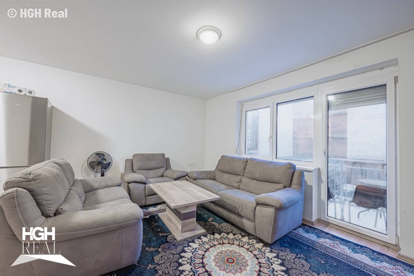 Apartment with two separate units and lift near U1