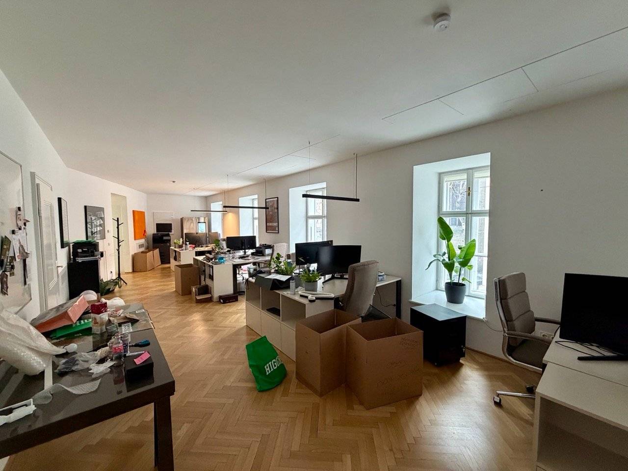 Historic Office 140m² Inner City