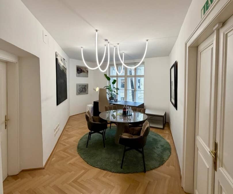 Historic Office 140m² Inner City