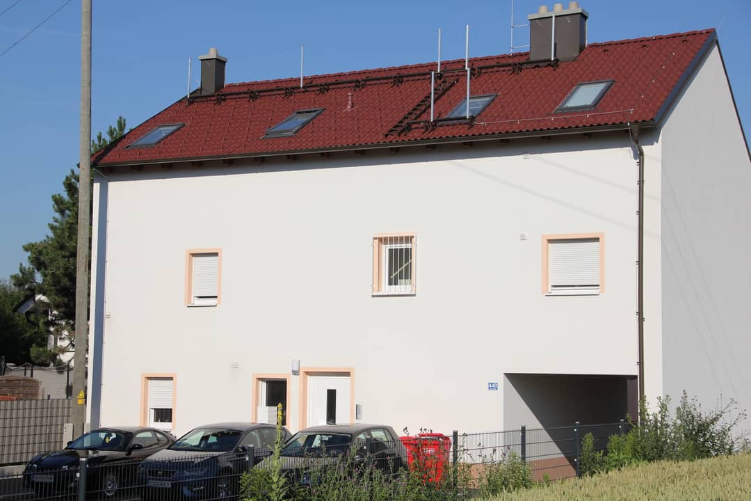 Neuwertige zwei Zimmer Wohnung mit Balkon