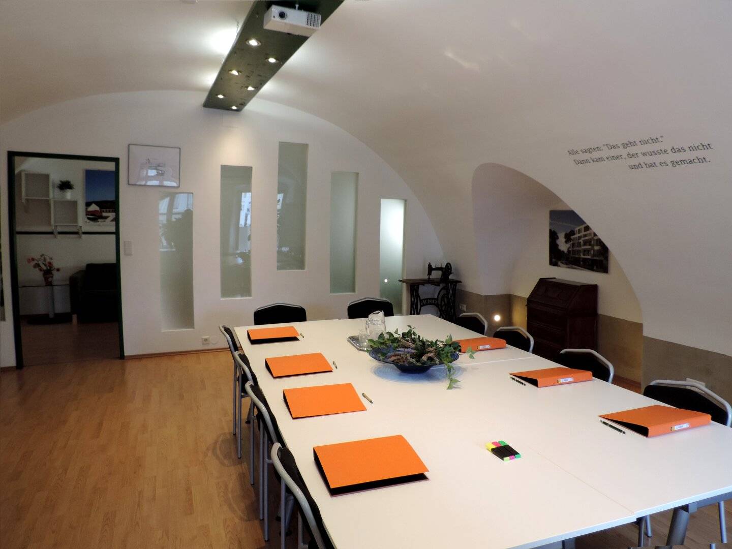 ALL INCLUSIVE RENT: Corporate address from 69,-- I Workspaces from 99,-- I Offices from 200,-- in various sizes + seminar meeting room! incl. heating, internet, cleaning, meeting rooms, parking, etc.!