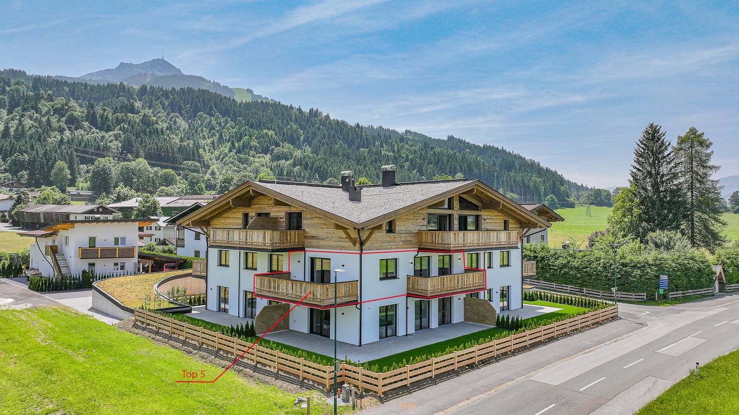 Neubauwohnung mit Panoramablick Bergwelt und Terrassen