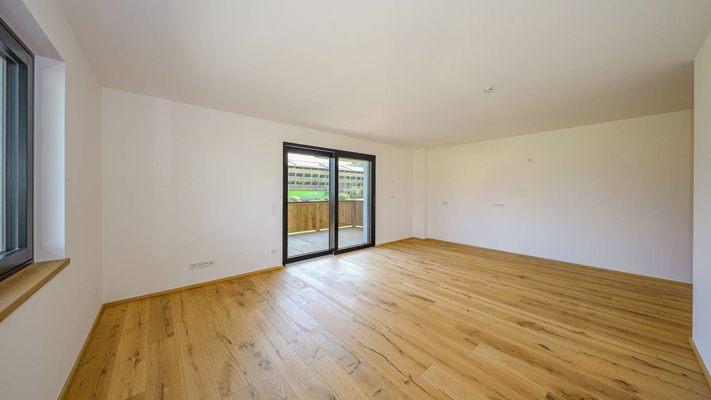 Neubauwohnung mit Panoramablick Bergwelt und Terrassen