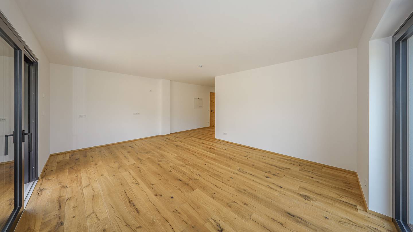 Erdgeschosswohnung mit eigenem Garten und Terrasse