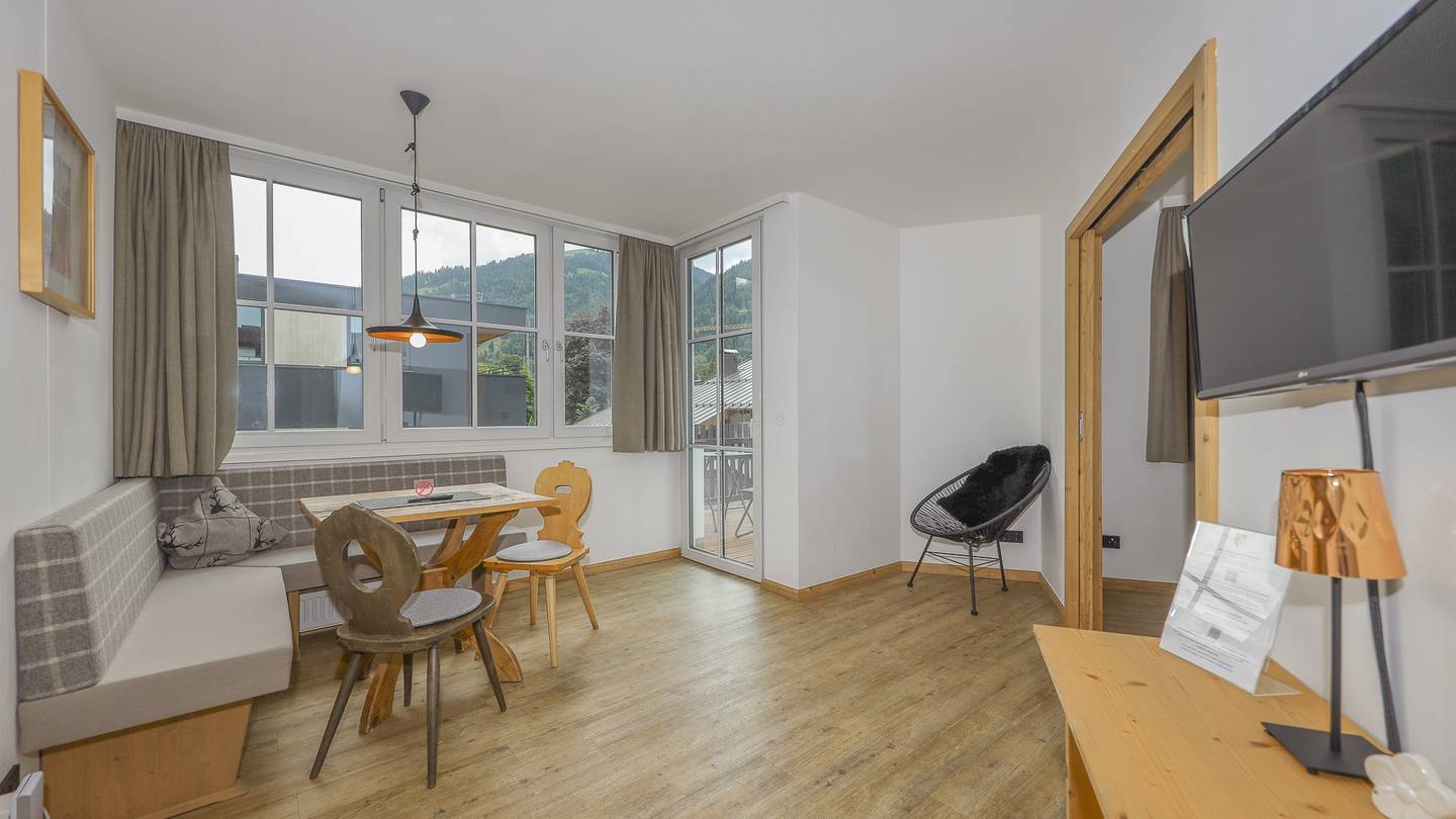 Wohnung mit Terrasse und Hahnenkammblick