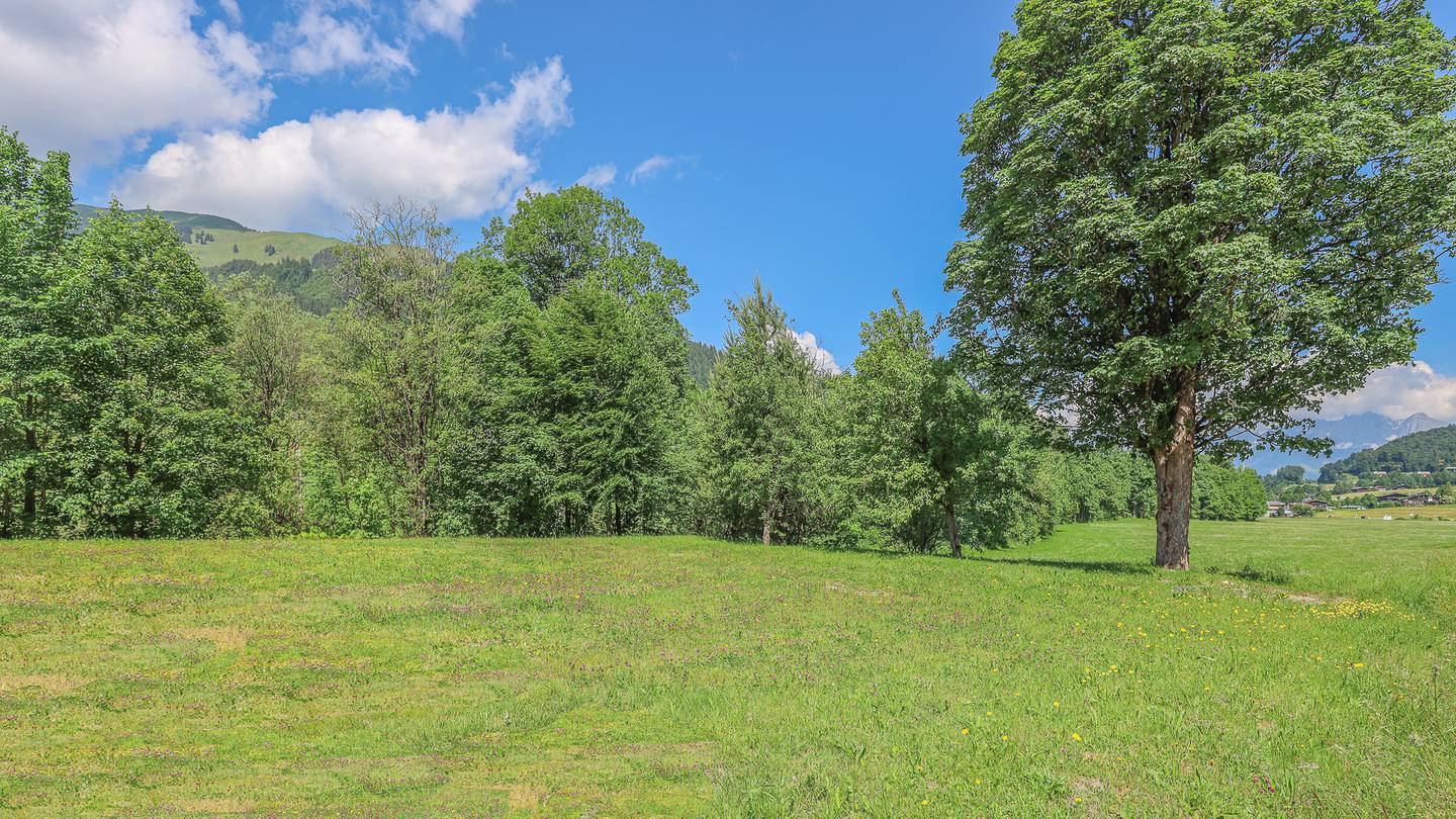 Building plot 734 m² Aurach