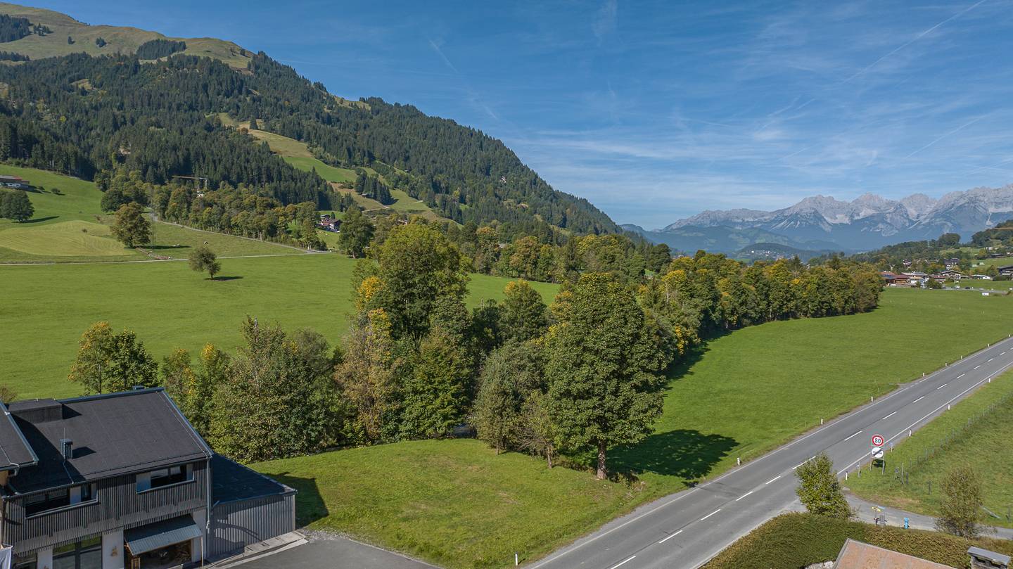 Building plot 734 m² Aurach