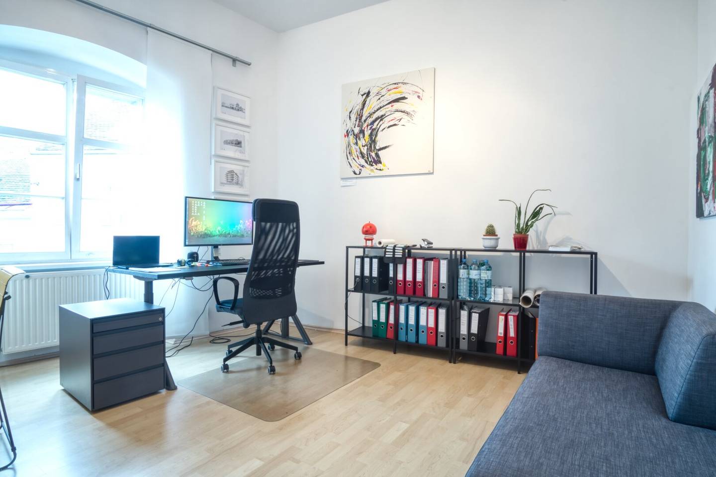 Company headquarters business address with a single workstation and Internet Monthly from €99 at TOPADRESSE in Döbling