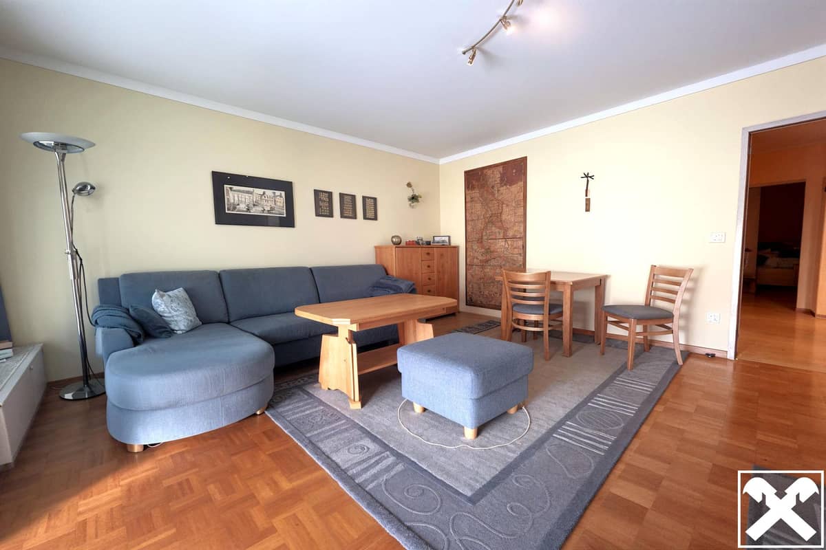Zentrale 2-Zimmer-Wohnung mit Loggia