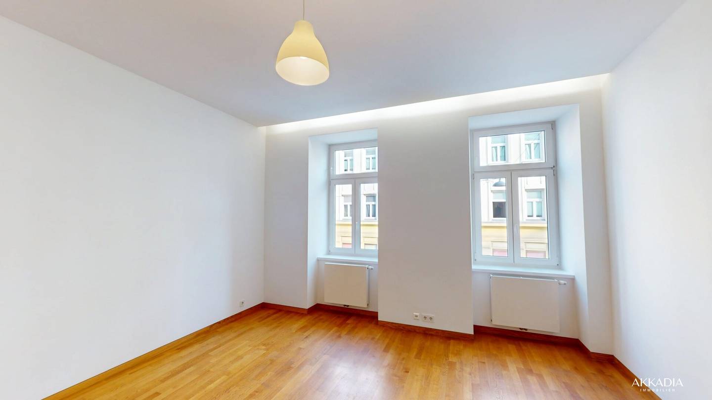 Cozy old building apartment near Wilhelminenstraße