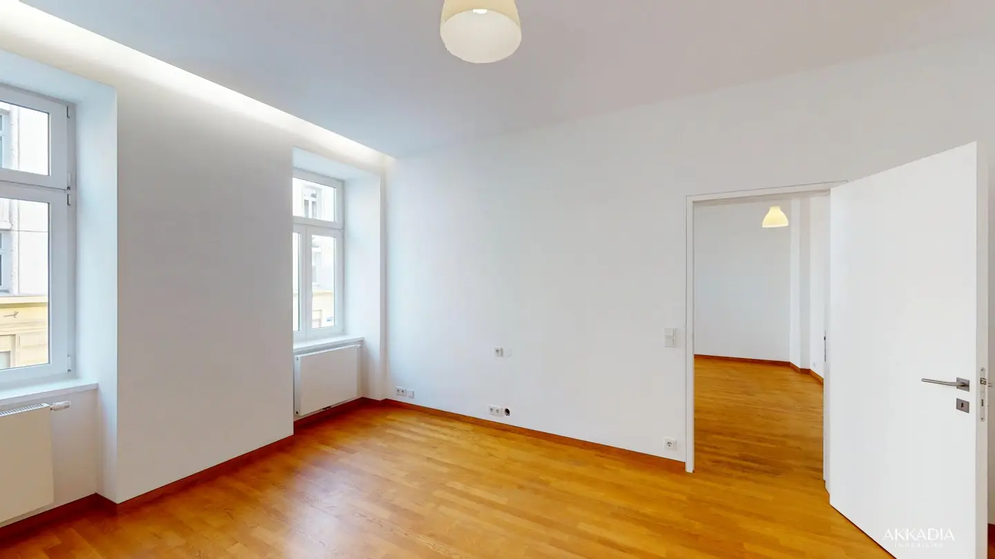 Cozy old building apartment near Wilhelminenstraße I Terrace use
