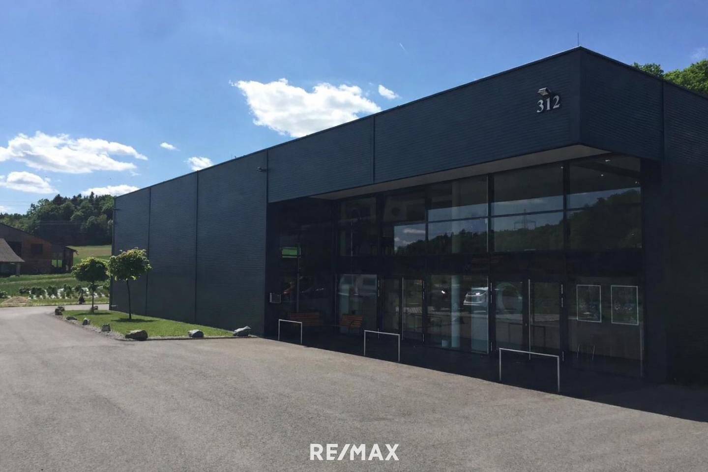 Halle & Büro in Empersdorf mieten