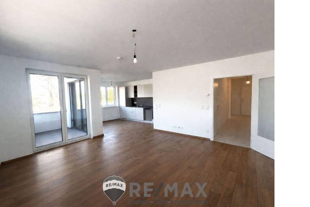 Wohnung Neubau im Zentrum mit Balkon