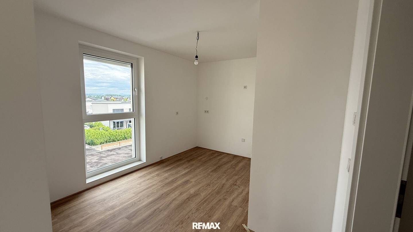 Brand new apartment with terrace and parking