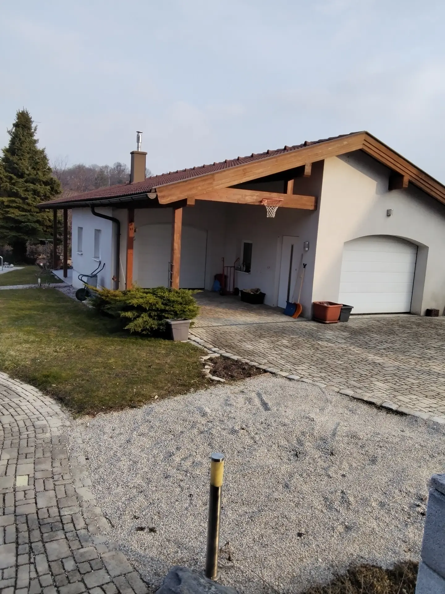 Quiet Wiesen, Property with Pool
