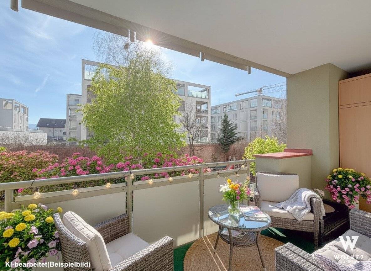 Großzügige drei Zimmer Wohnung Loggia Tiefgarage