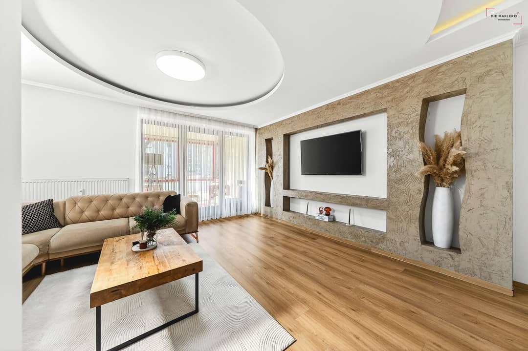 Erdgeschosswohnung mit Loggia und Tiefgarage