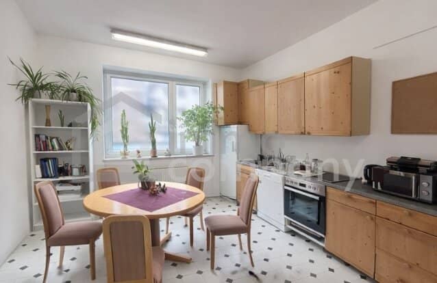 Ruhiges Altbau-Büro 110m² Linz