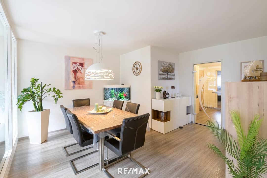 Wohnung zentrumsnahe mit Wintergarten und Garage