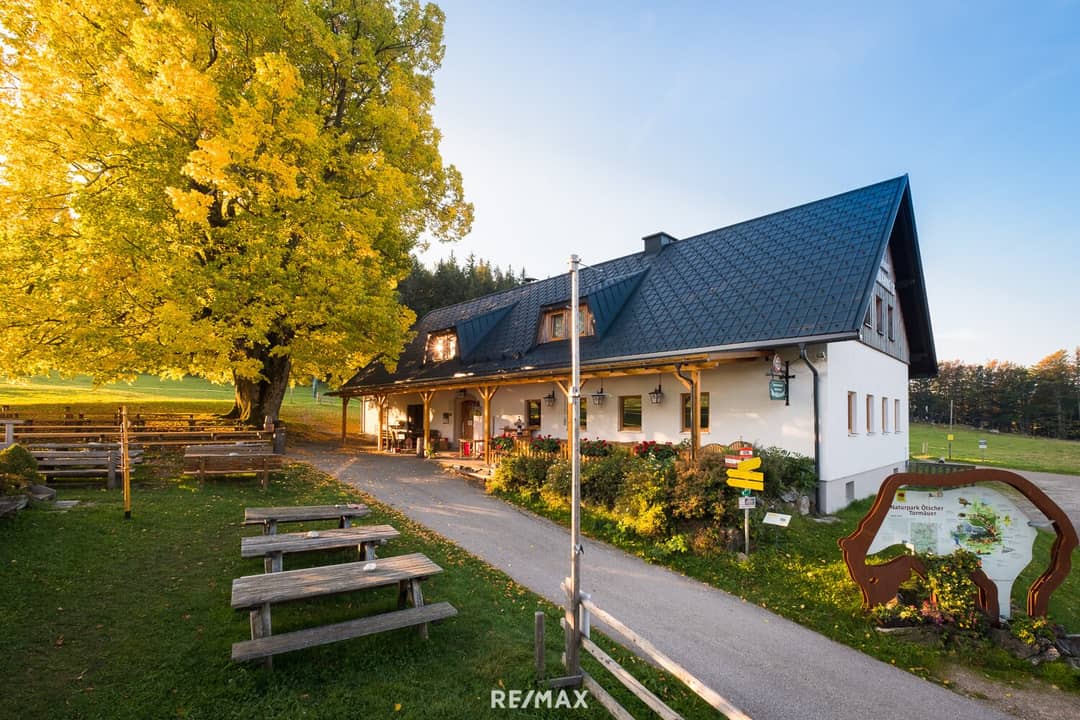 Hochbärneck Shelter Lease