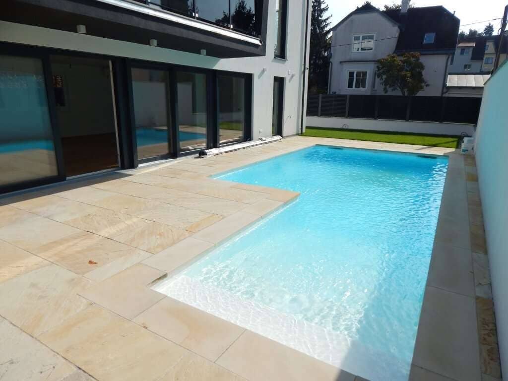 Modern villa with pool in 1130 Vienna