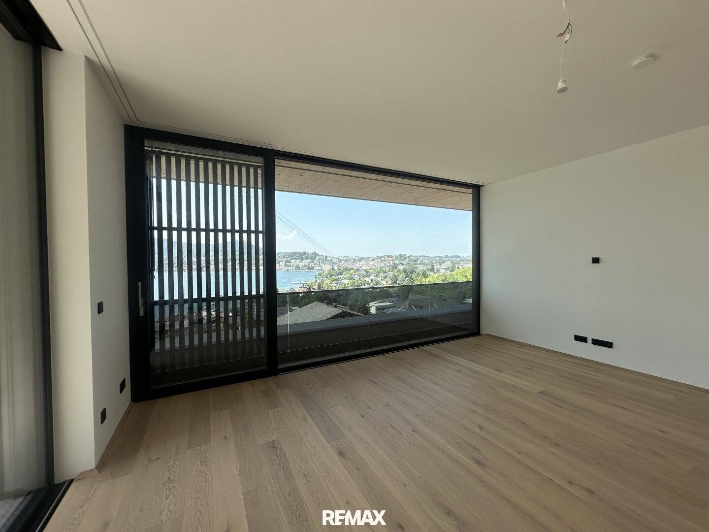 Penthouse with private pool and panoramic view