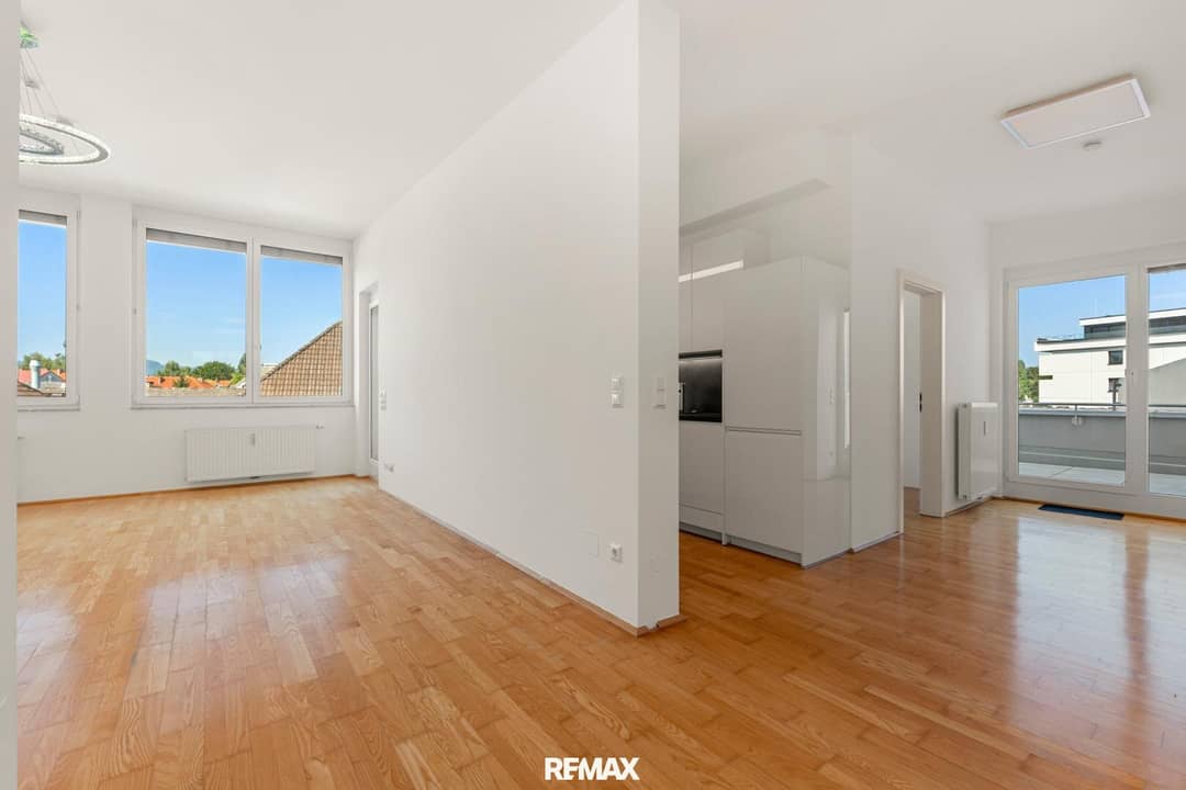 Apartment with roof terrace and underground parking