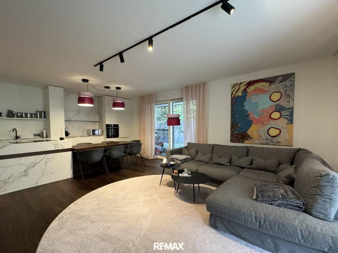 3-Room Apartment with Terrace in Krumpendorf