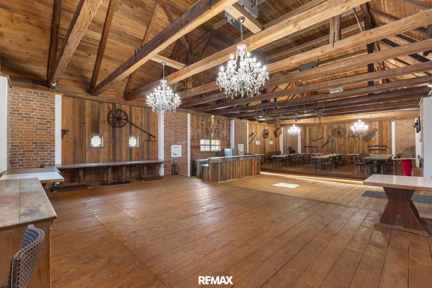 Gasthof HalbEdel mit Eventstadl, St. Michael