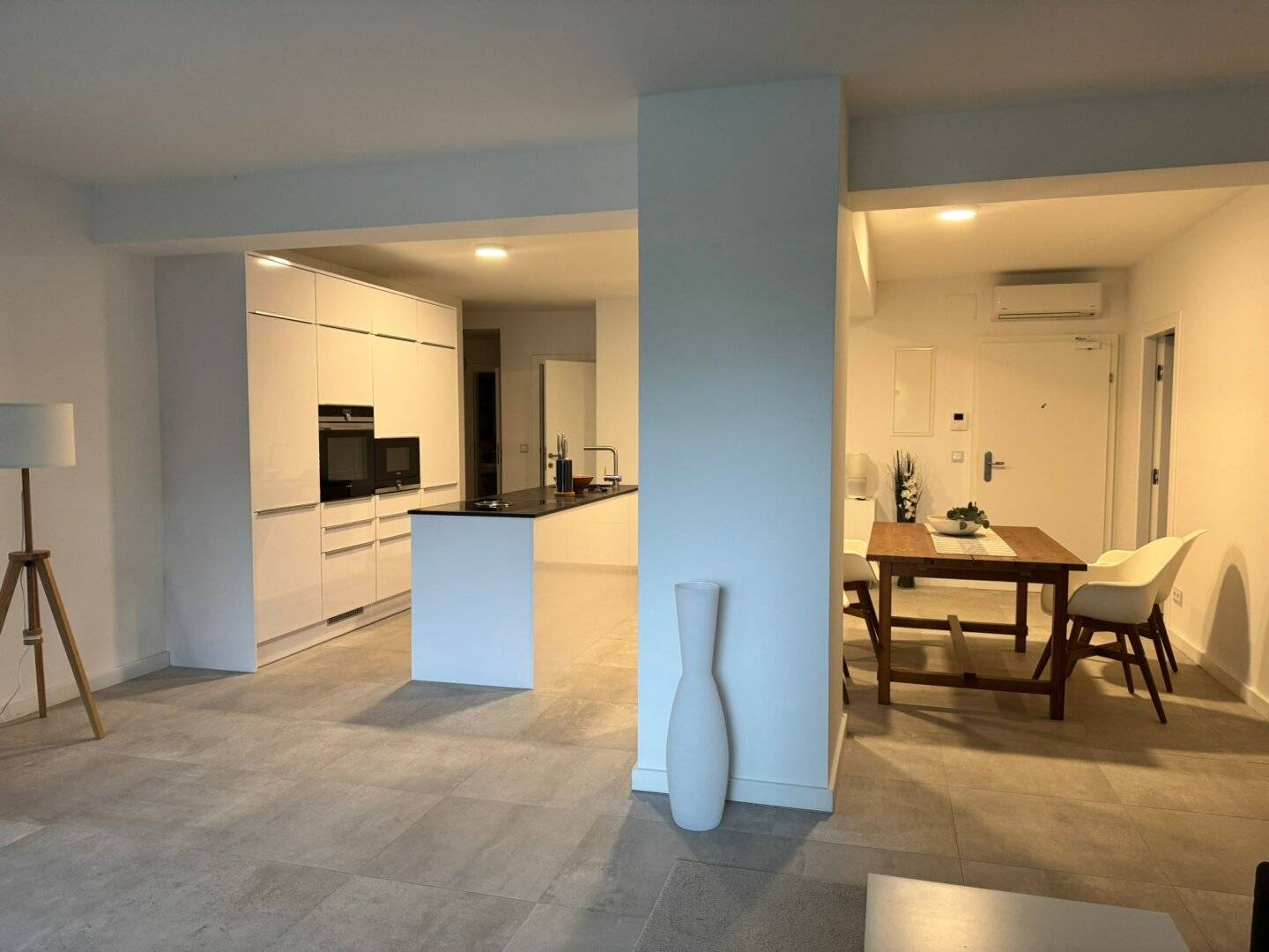 Apartment with a large garden and two terraces