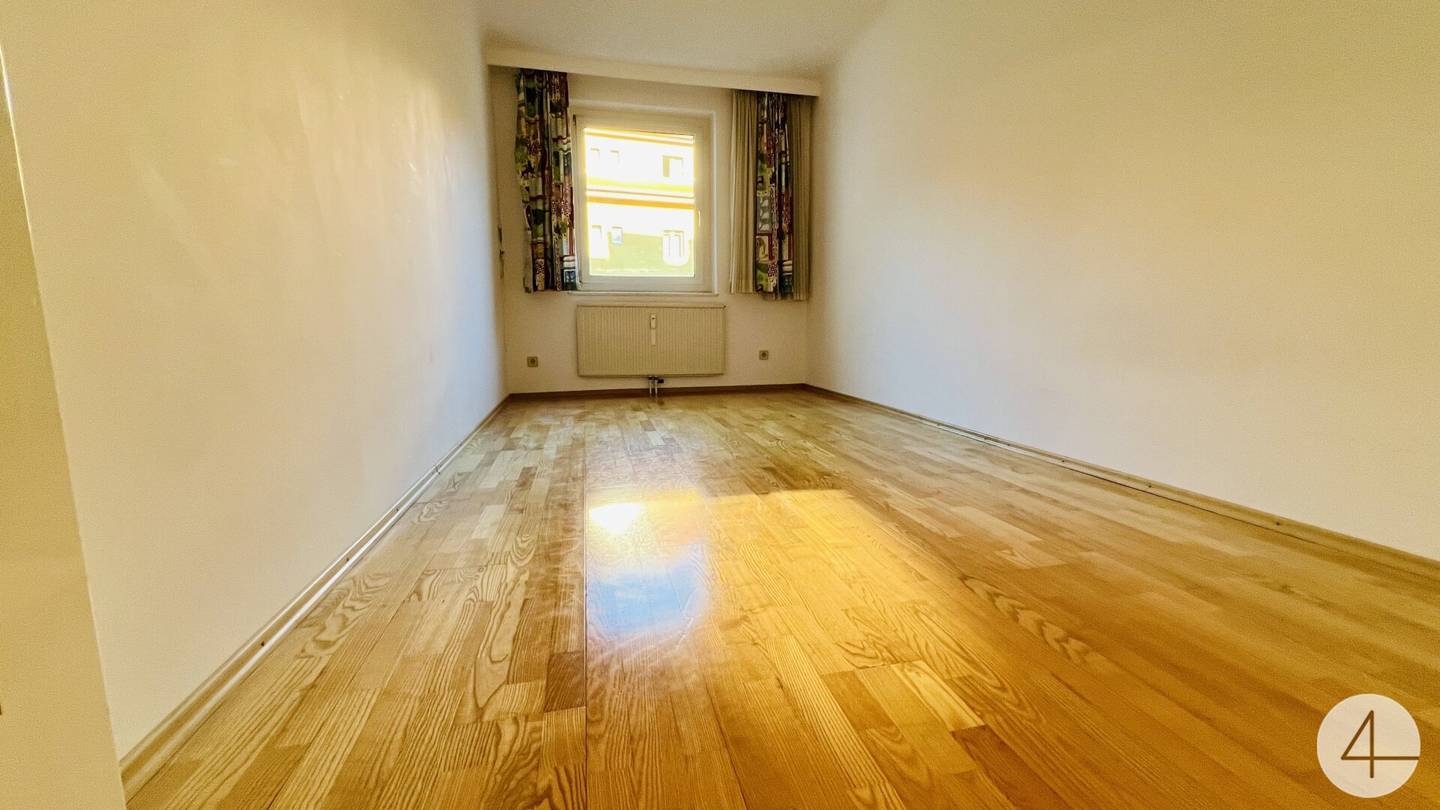 Wohnung nahe U1 Troststraße 0,3 km 4 Zimmer