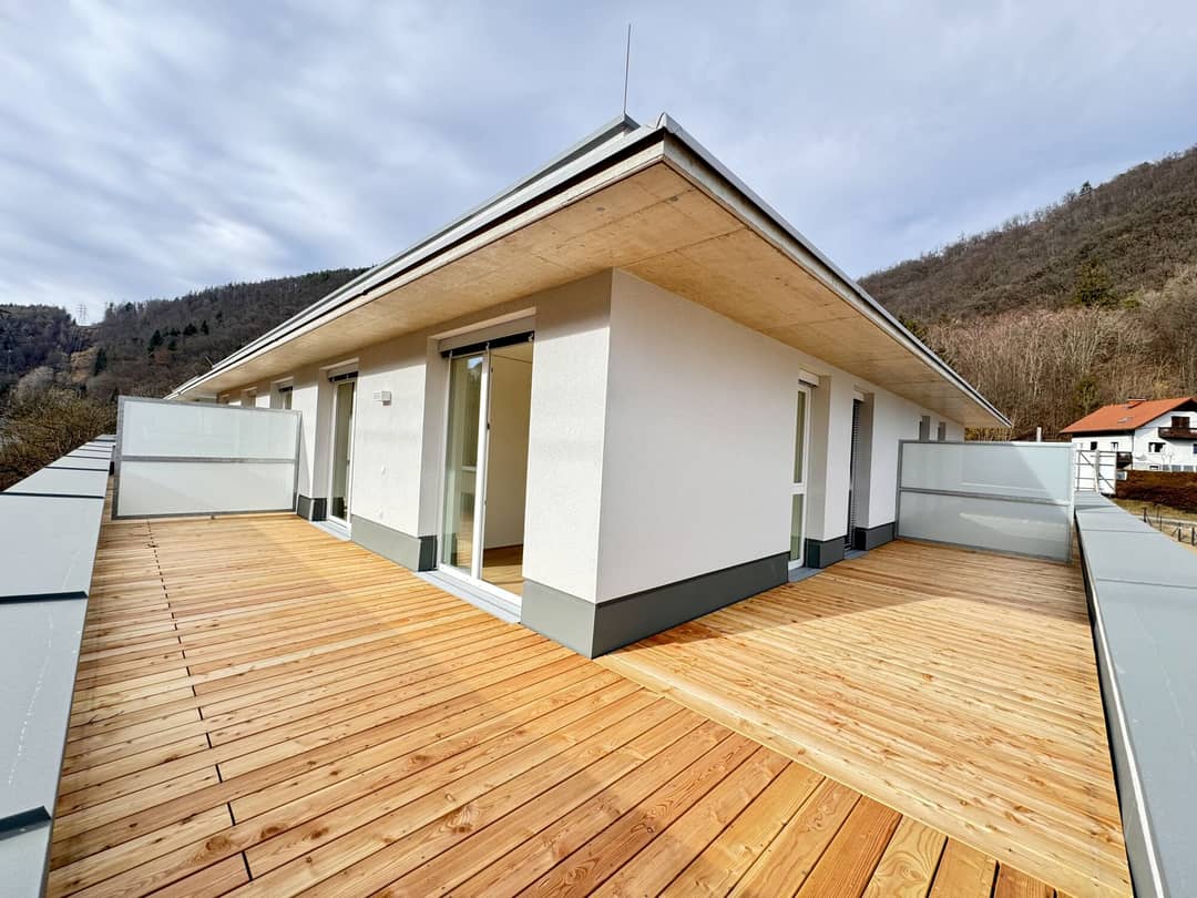 Dachgeschosswohnung Erstbezug Großer Balkon