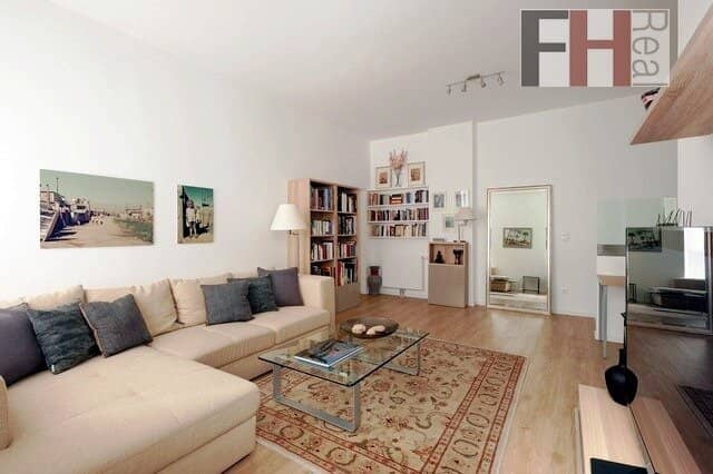 Elegante, topsanierte Maisonettewohnung in bester Neubauer Lage !!