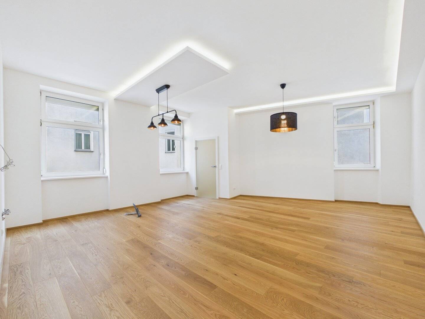 Wohnung hochwertig saniert mit großer Wohnküche