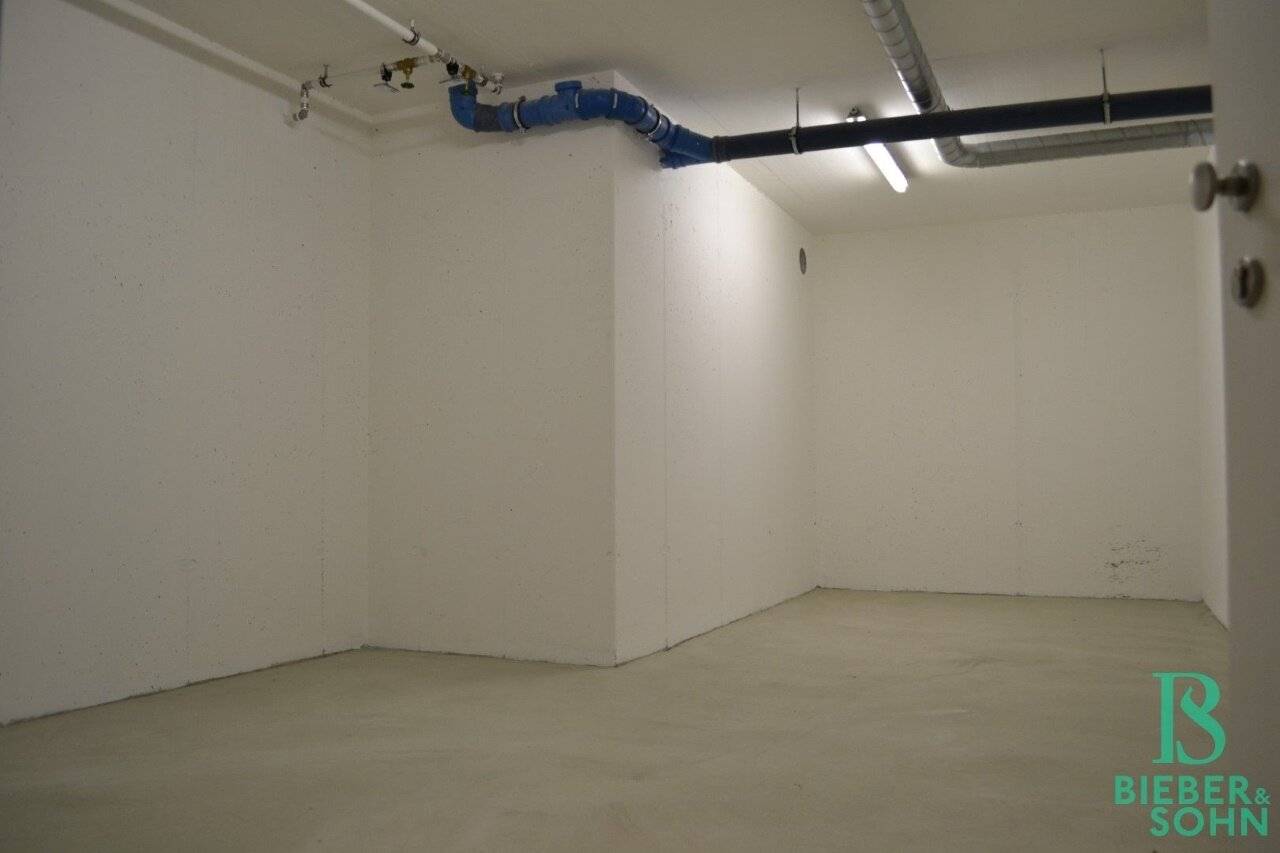 22m² Storage Hietzinger Main St.