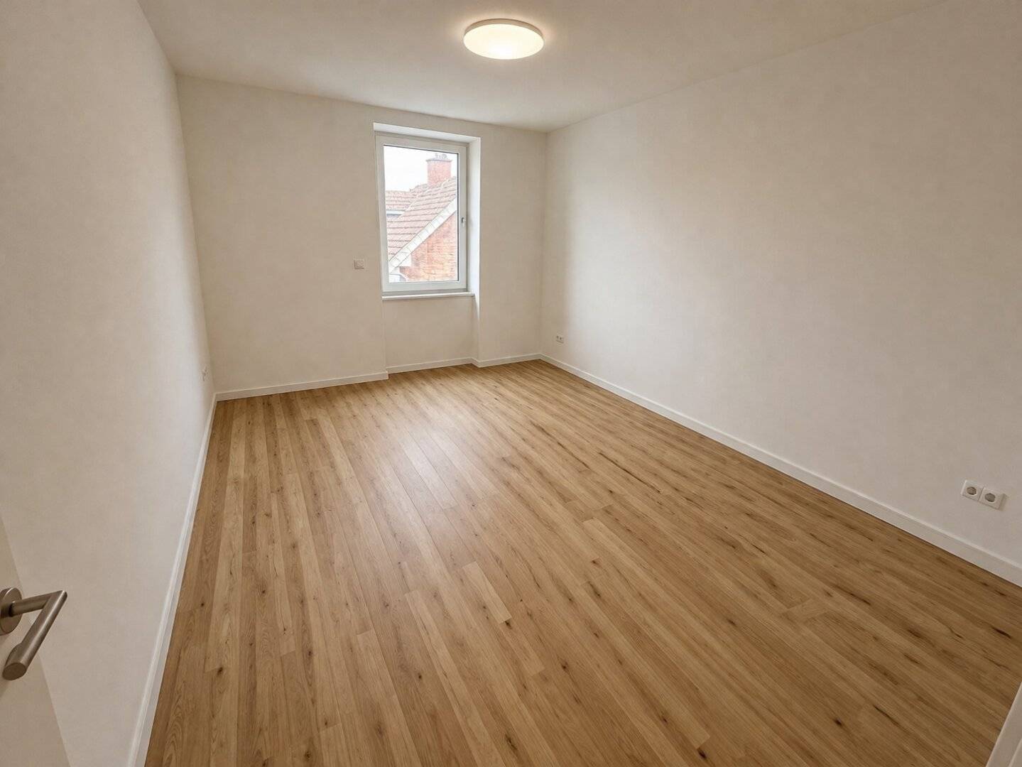 Wohnung nahe Regierungsviertel mit Einbauküche