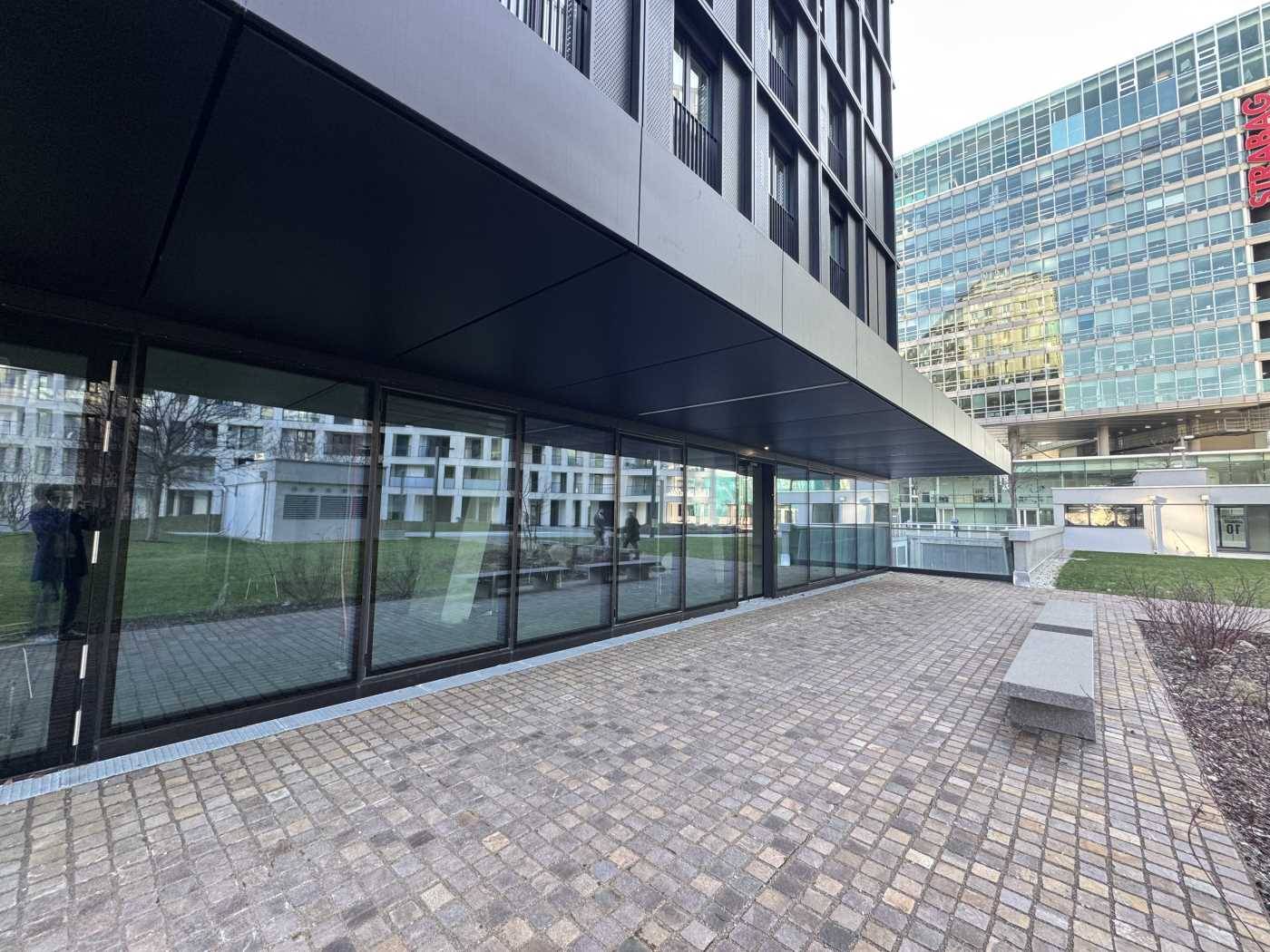 Commercial Space DC Flats 148m²