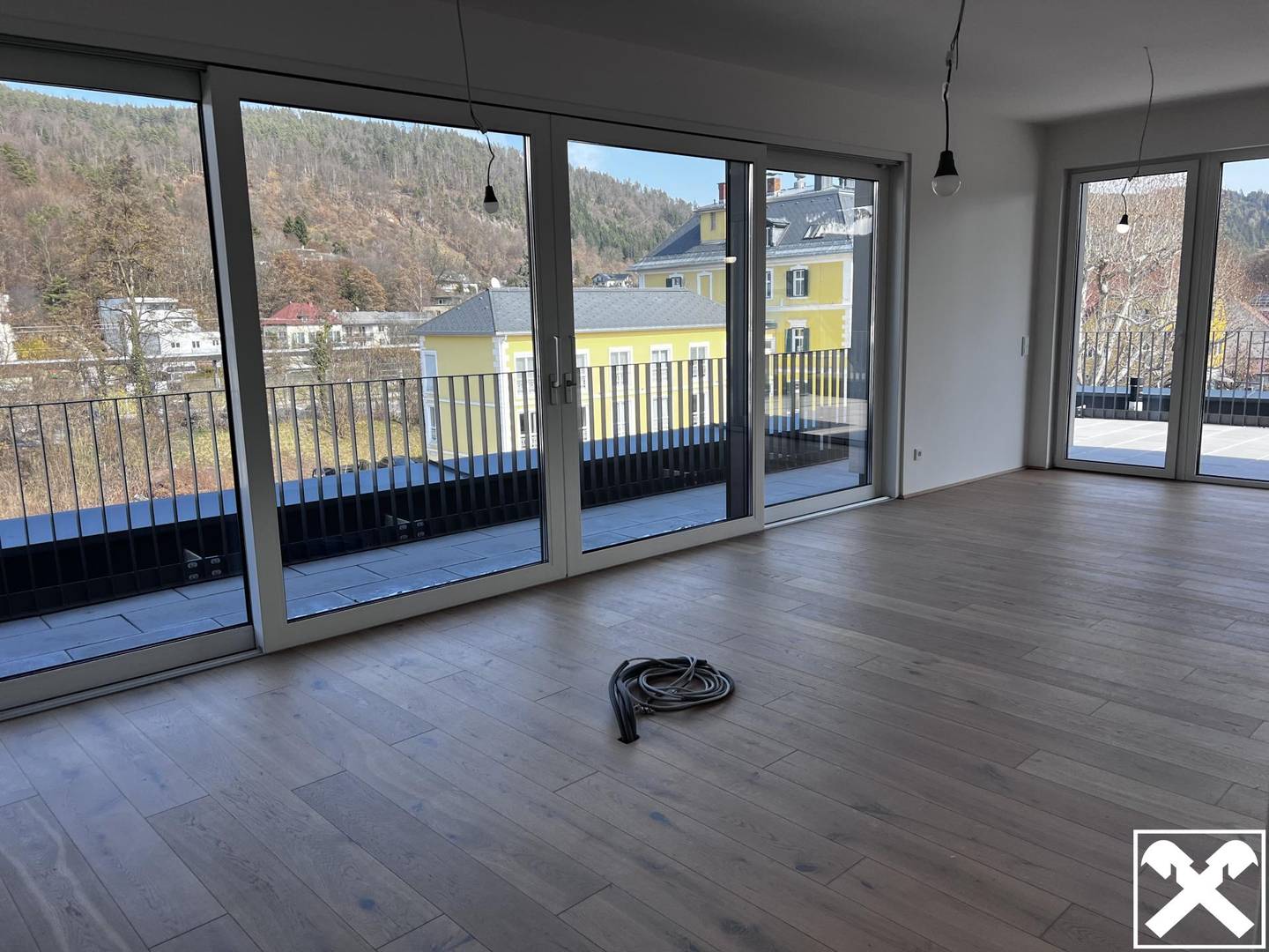 Penthouse by Lake Wörthersee with private beach