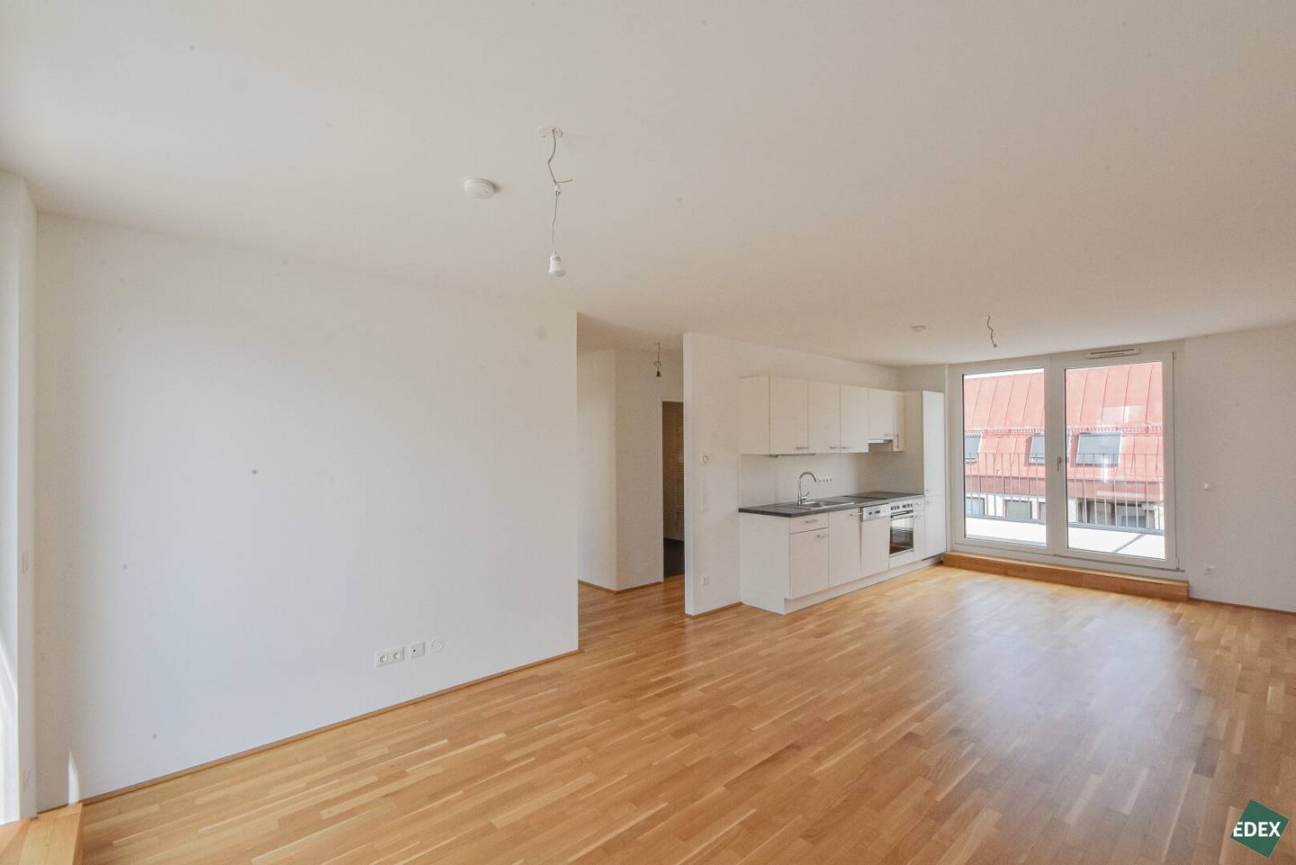 Modern 2-room apartment with large balcony