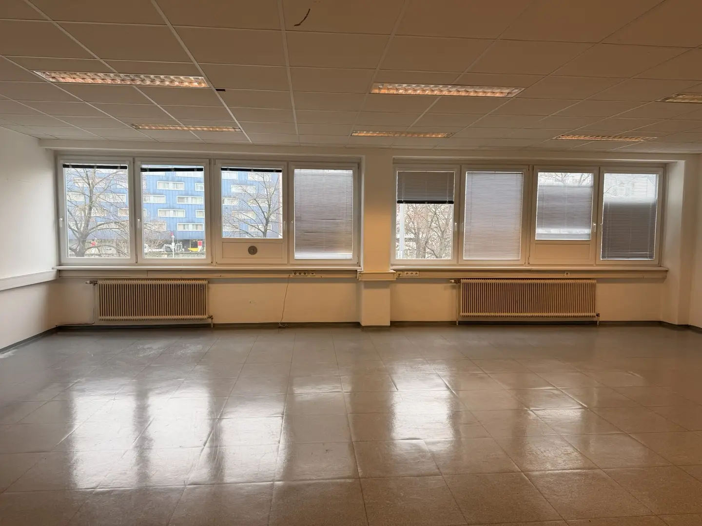 Office Space 580m² Meidling