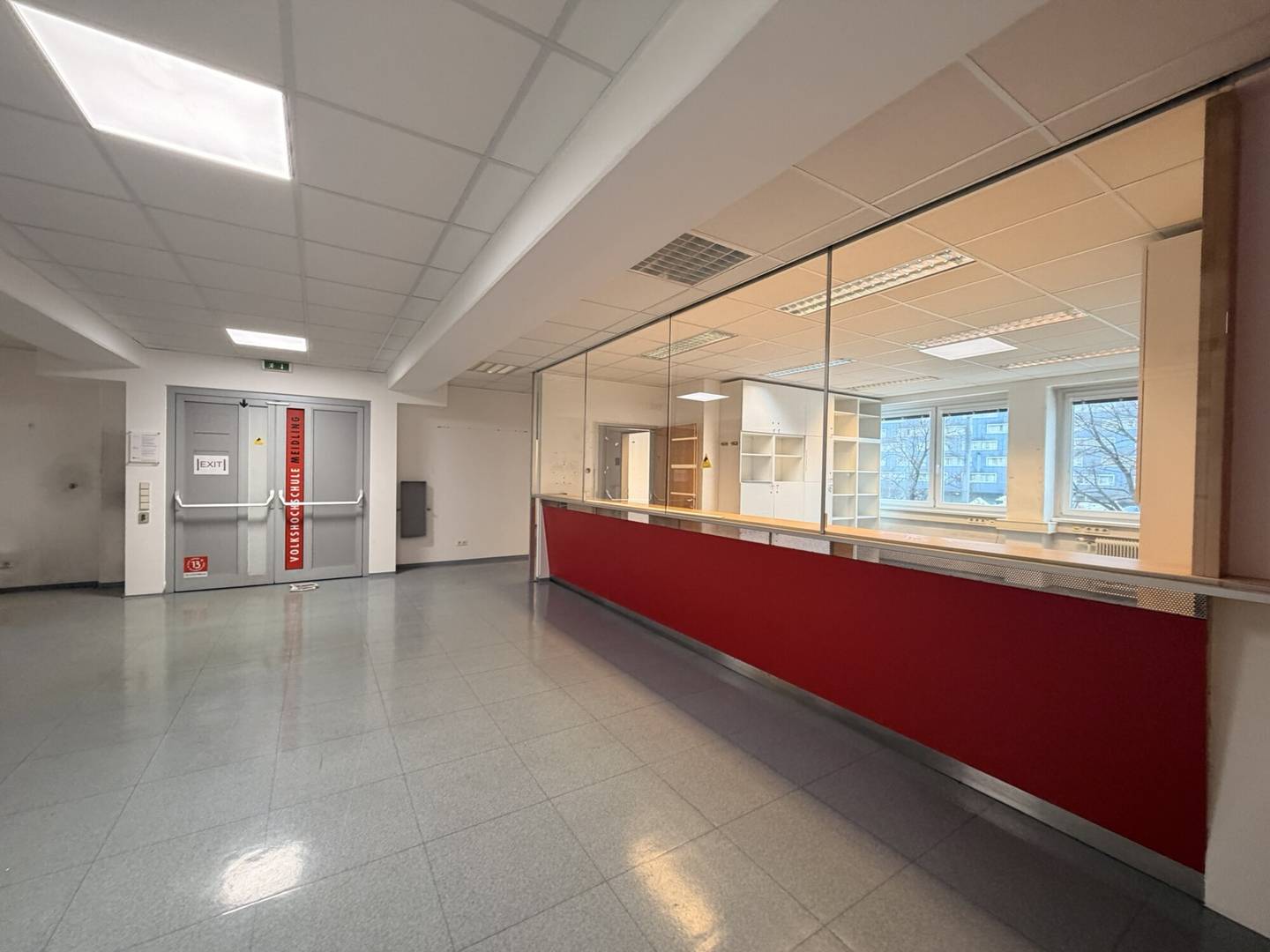 Office Space 580m² Meidling