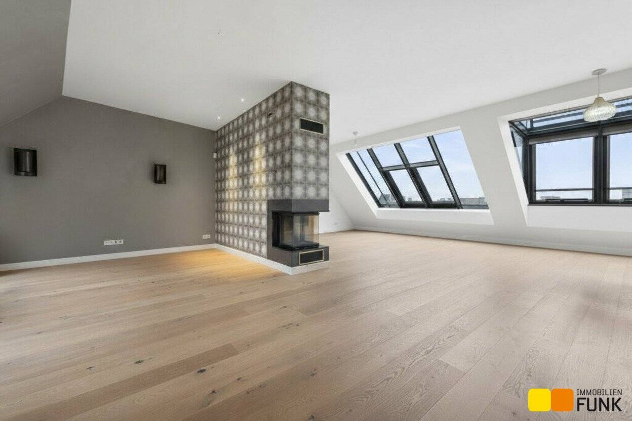 Dachgeschosswohnung mit großer Dachterrasse nahe Stadtpark