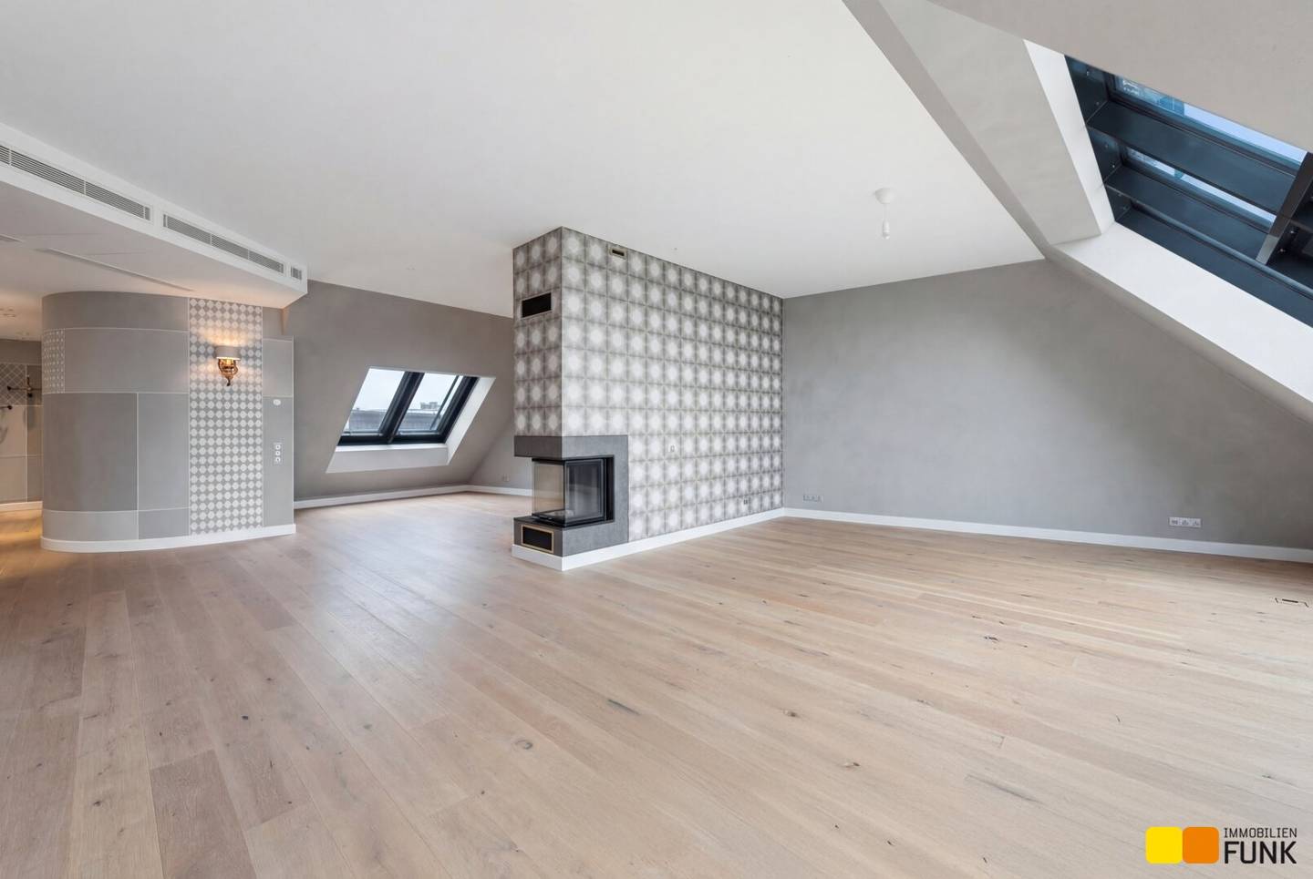 Dachgeschosswohnung mit großer Dachterrasse nahe Stadtpark