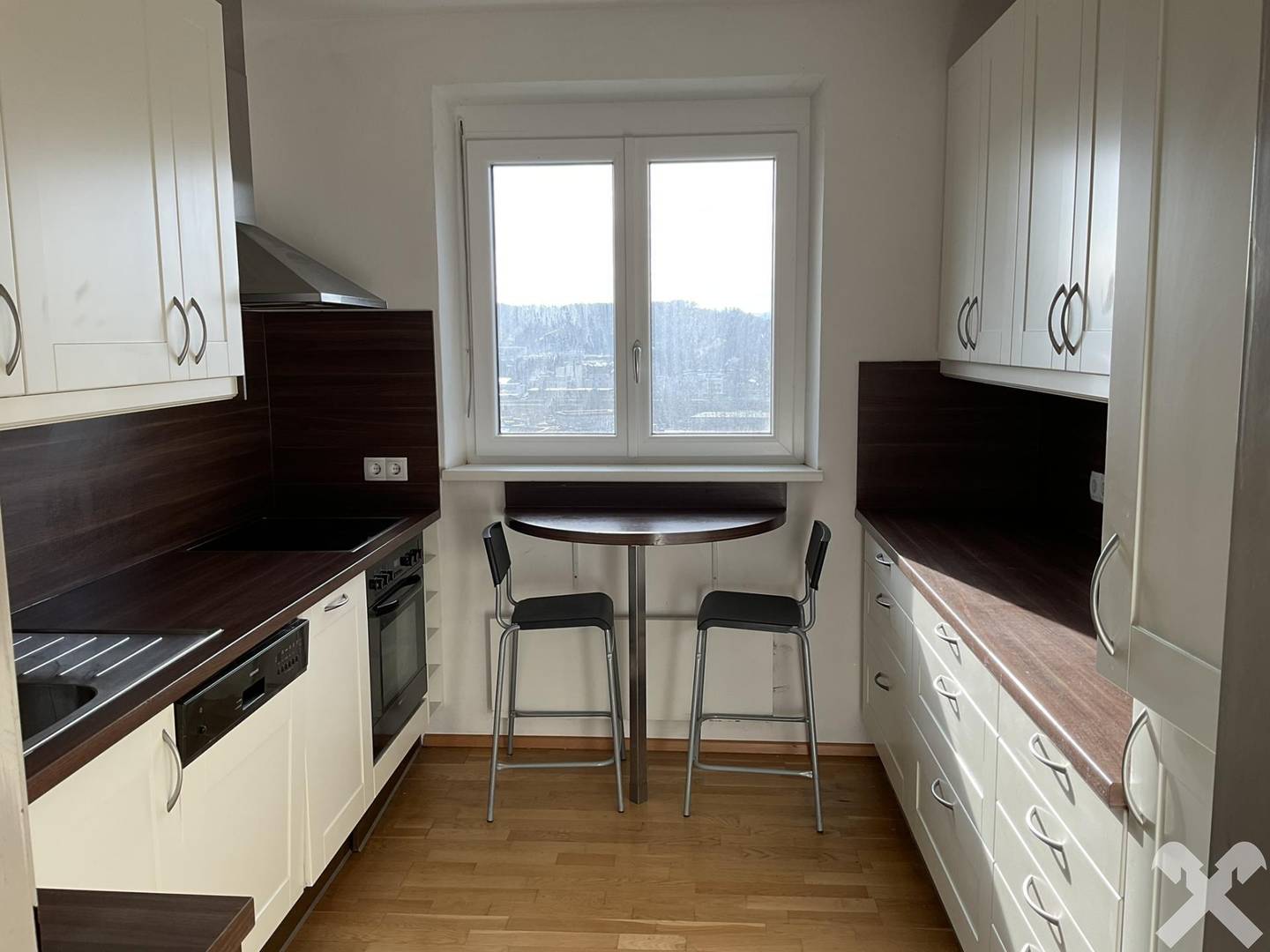Wohnung mit Loggia und Blick über die Stadt