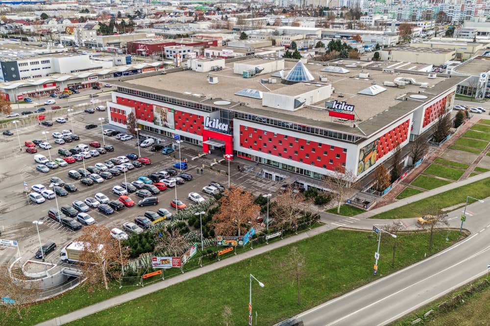 Furniture Store Donaustadt 33310m²