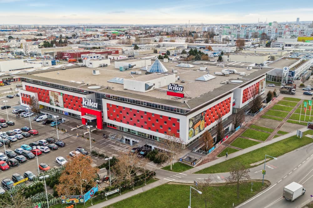 Furniture Store Donaustadt 33310m²