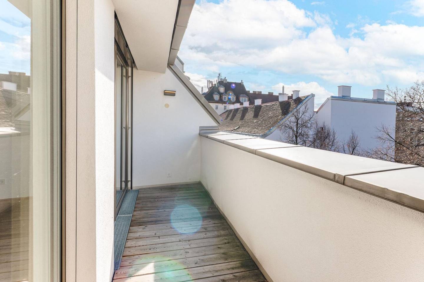 Attic apartment first occupancy near Westbahnhof terrace loggia