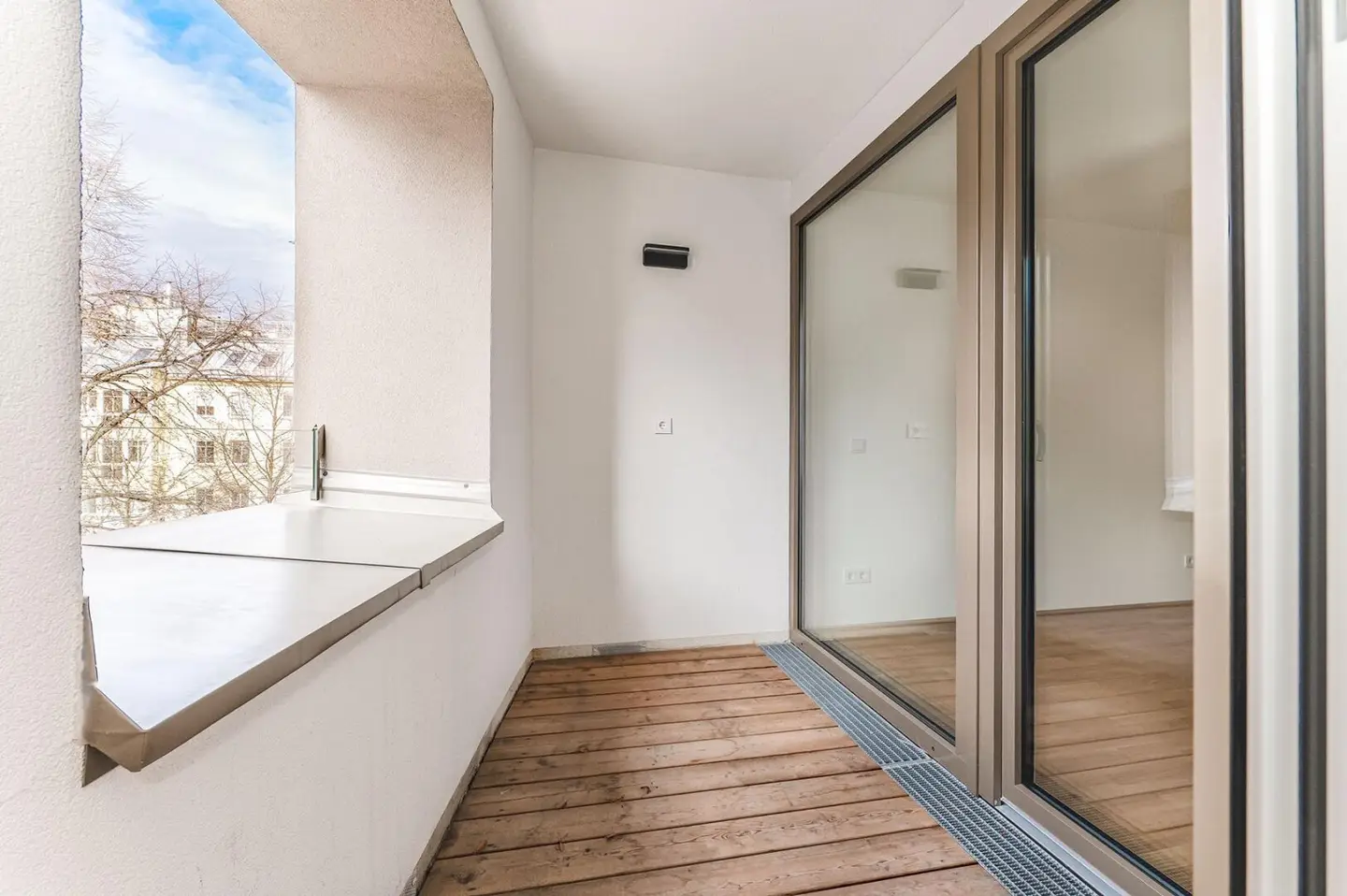Apartment with loggia and lift in a new build